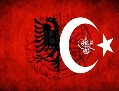 Η μυστική συμφωνία Τιράνων-Άγκυρας: Σε περίπτωση ελληνοτουρκικού πολέμου «οι Αλβανοί θα εισβάλουν στην Ελλάδα»